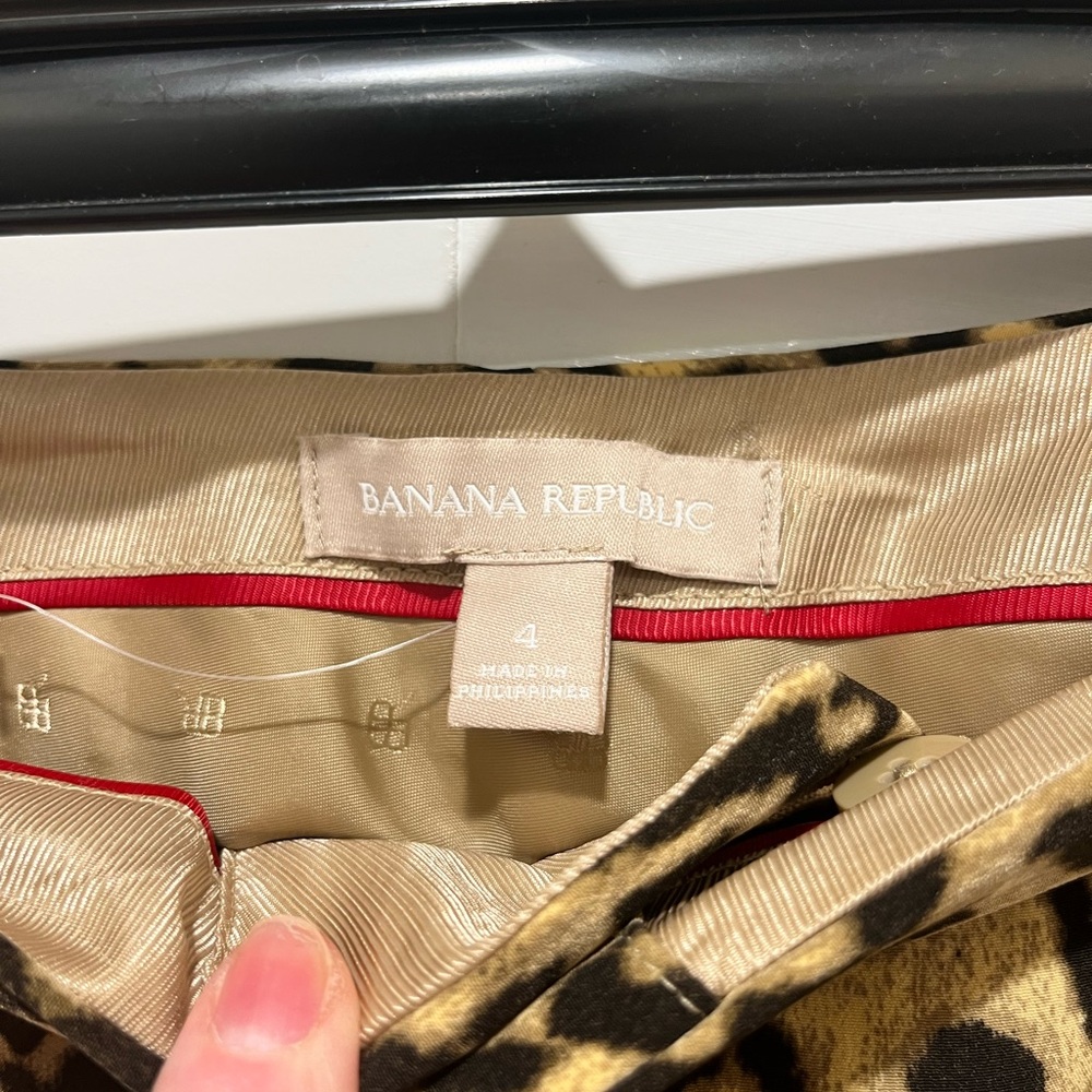 Banana Republic Animal Print Trousers - Picture 4 of 6